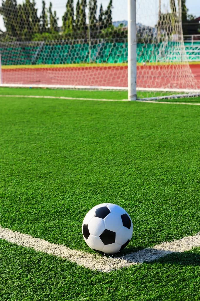 Yapay Çim Futbol Alanları ve Sahaları: Oyunun Mekanlarda Devrim Etmesi